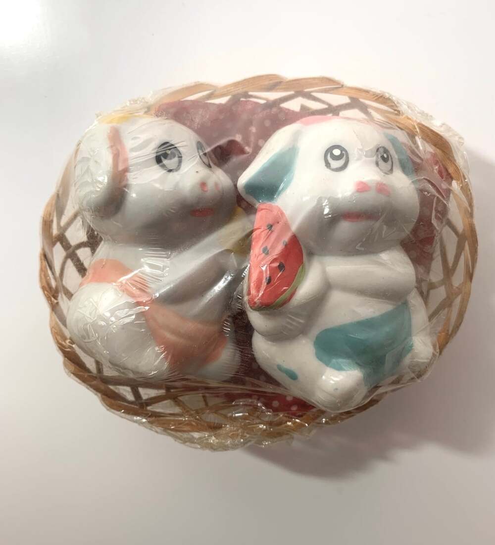 Anthropomorphic Pig Salt and Pepper shaker Piggies